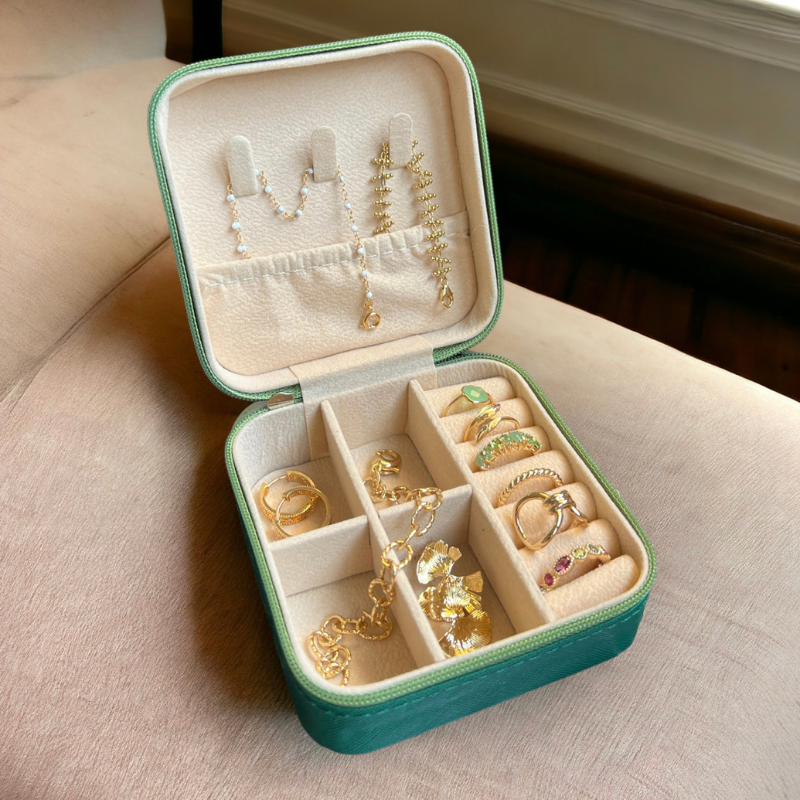 🌸 Collection Élégance Féminine – Beauté, Style & Confiance

Découvrez nos sacs à main, bijoux Lush Box, trousses de maquillage LED et soins Body Accel – l’alliance parfaite entre élégance, confiance et transformation